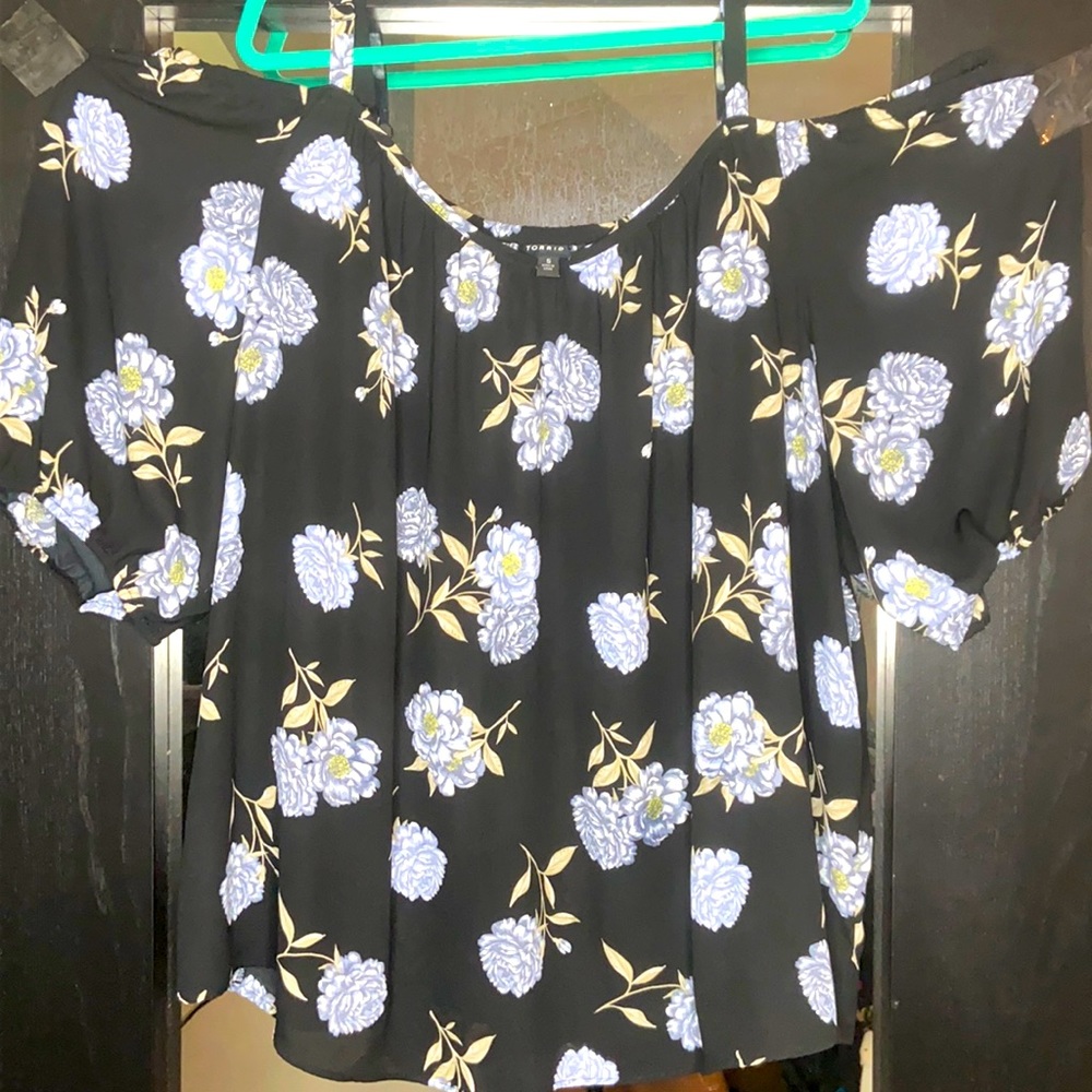 Black Blue Off The Shoulder Torrid Floral Blouse 5